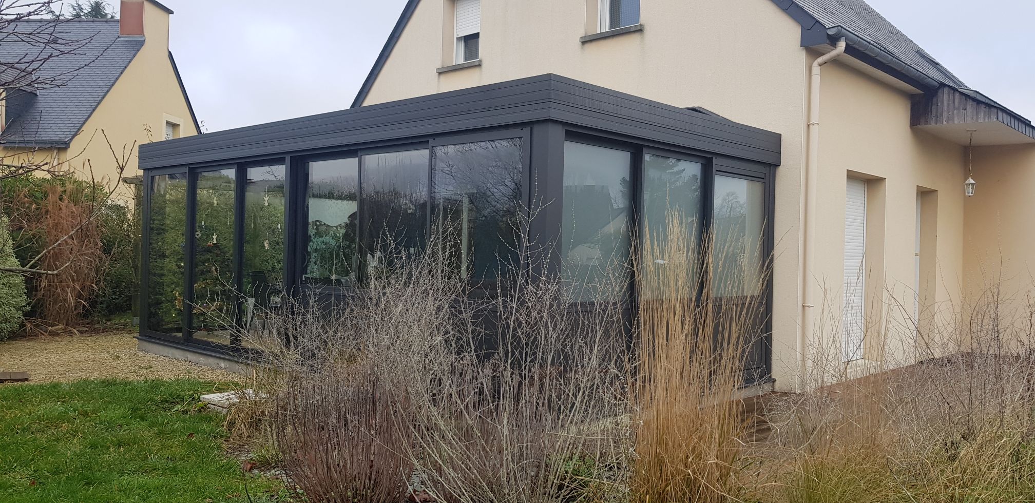 Véranda aluminium Factory toiture plate